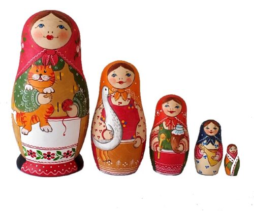 Brown, Green, Red toy Nesting dolls - Family 2105015