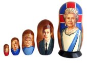 Brown toy Matryoshka - Queen of England T2204006